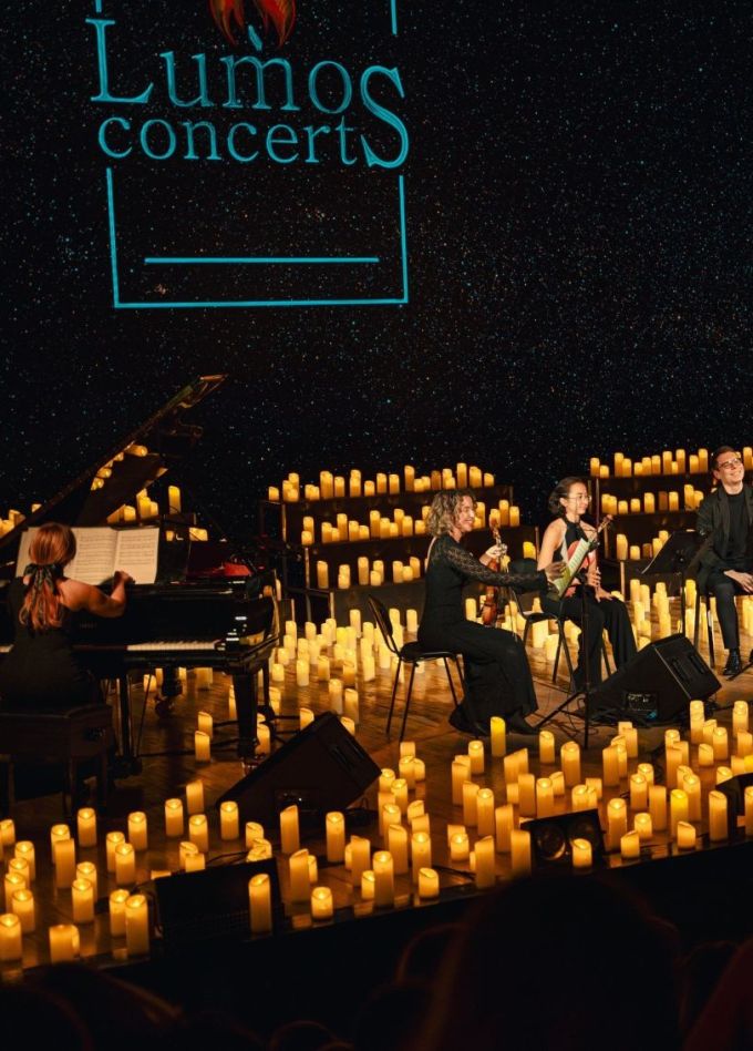 Люмос. Неоклассика: Эйнауди, Рихтер при 1000 свечей